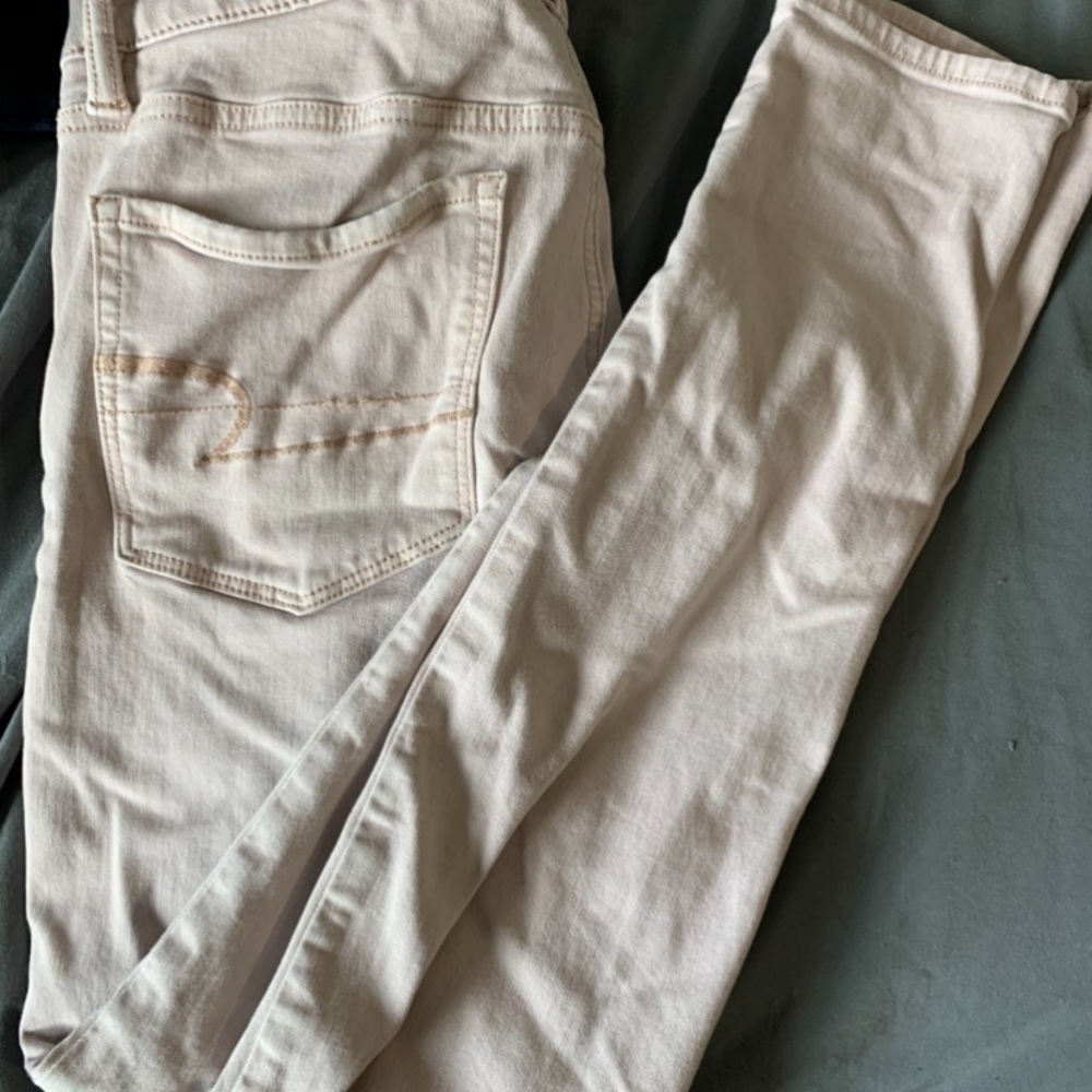 Light pink American eagle jeans
